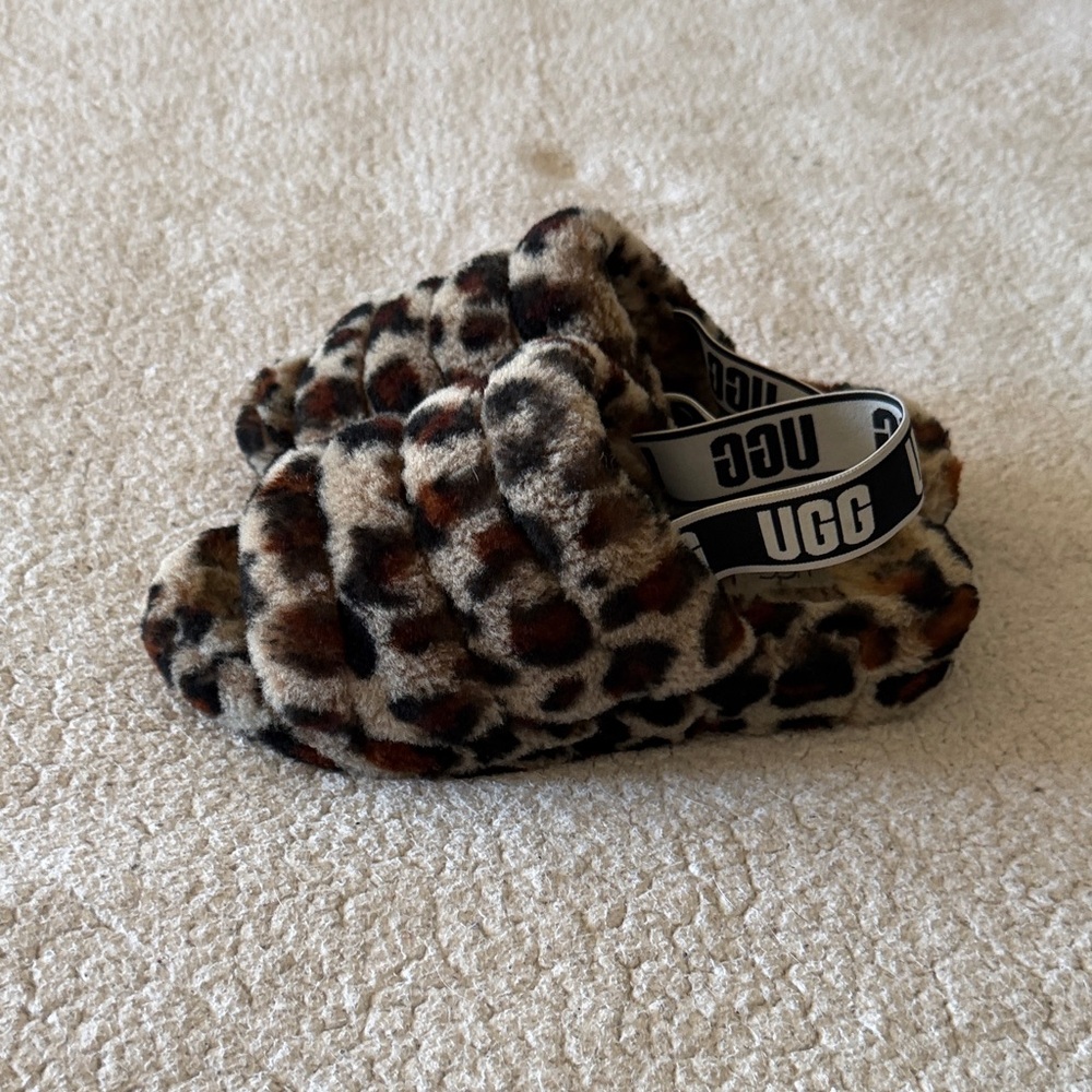 UGG Leopard Print Fluffy Slippers Size 9 - Picture 6 of 8